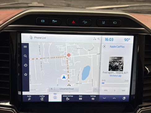 Used 2022 Ford F450 Platinum image 21