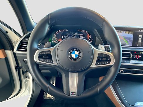 Certified 2023 BMW X5 sDrive40i w/ M Sport Package image 11