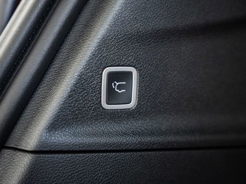 New 2026 Chrysler Pacifica Pinnacle image 11