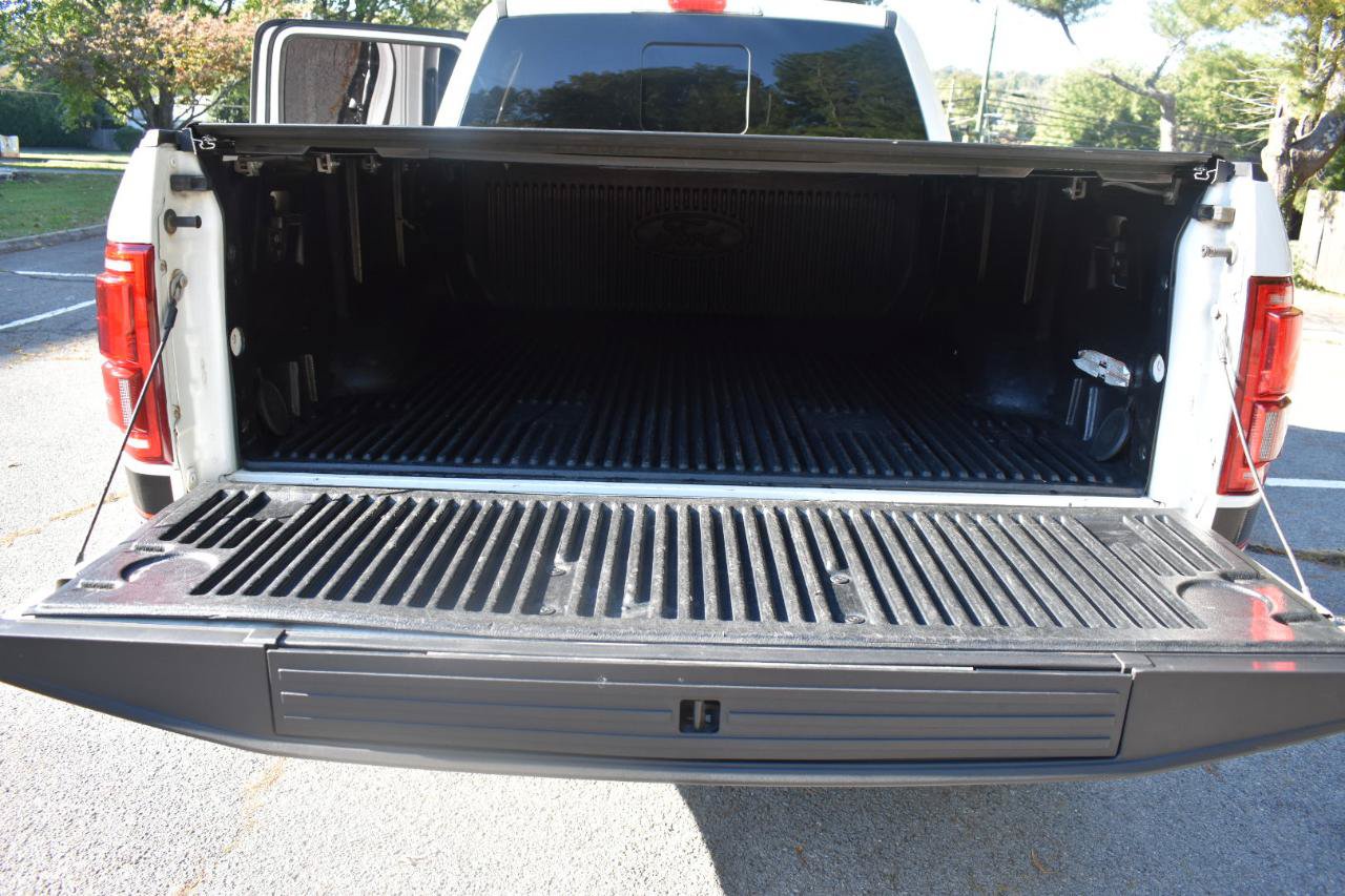 Used 2017 Ford F150 Lariat w/ Equipment Group 502A Luxury AWD/4WD image 19
