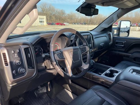 Used 2016 GMC Sierra 2500 Denali w/ Duramax Plus Package image 20