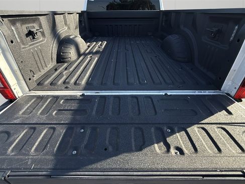 Used 2022 Ford F350 Platinum image 27