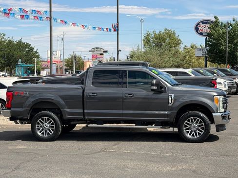 Used 2017 Ford F250 Lariat w/ Lariat Ultimate Package AWD/4WD image 3