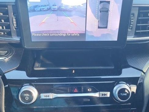Used 2023 Ford Explorer ST-Line w/ Class IV Trailer Tow Package AWD/4WD image 5