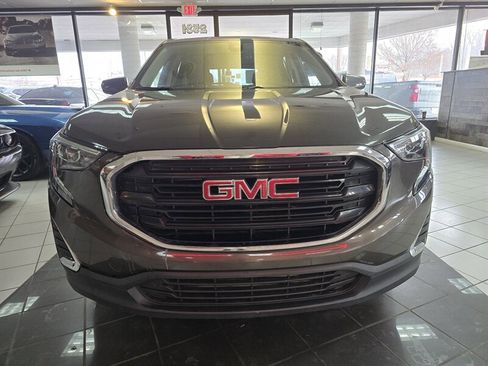 Used 2020 GMC Terrain SLE image 2