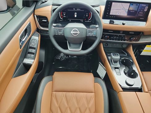 New 2026 Nissan Rogue Platinum w/ Platinum Premium Package image 16