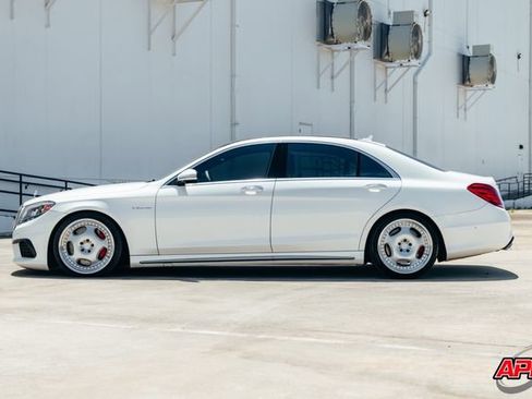 Used 2014 Mercedes-Benz S 63 AMG 4MATIC Sedan image 12