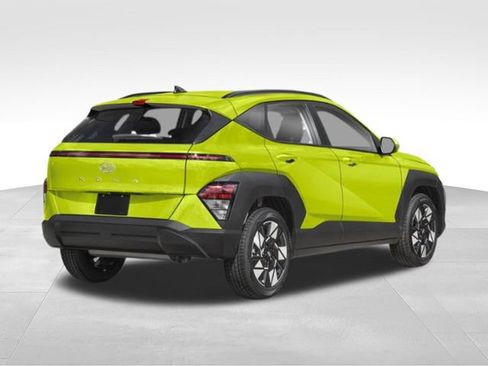 Used 2024 Hyundai Kona SEL AWD/4WD image 2