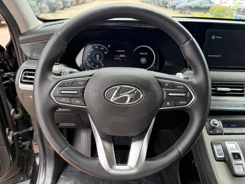 Used 2022 Hyundai Palisade Limited FWD image 16