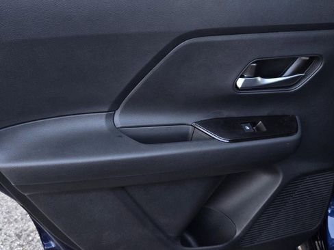 New 2026 Nissan Kicks SV image 10