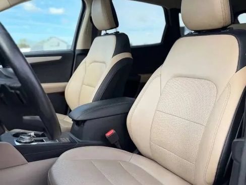 Used 2020 Ford Escape SEL AWD/4WD image 11