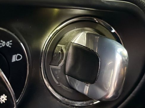 Used 2017 Porsche Macan GTS w/ Premium Package Plus image 33