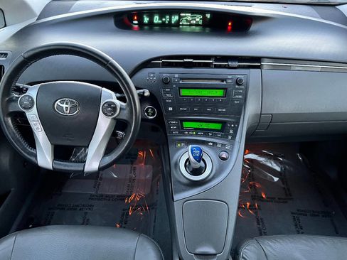Used 2010 Toyota Prius Five image 27