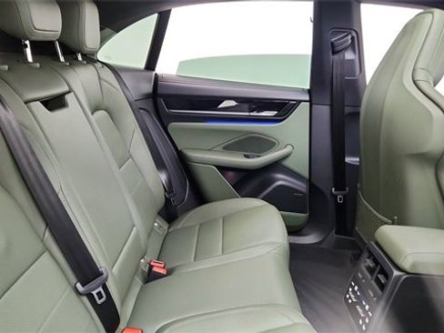 Used 2025 Porsche Macan 4S Electric image 24