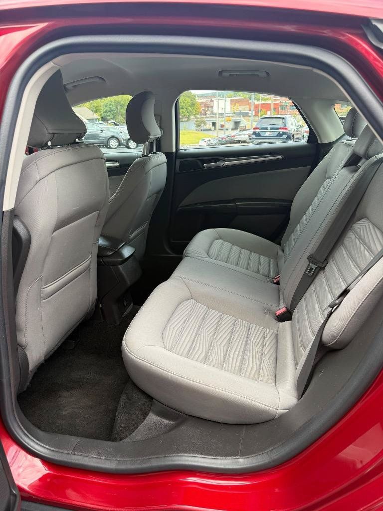 Used 2016 Ford Fusion S FWD image 21