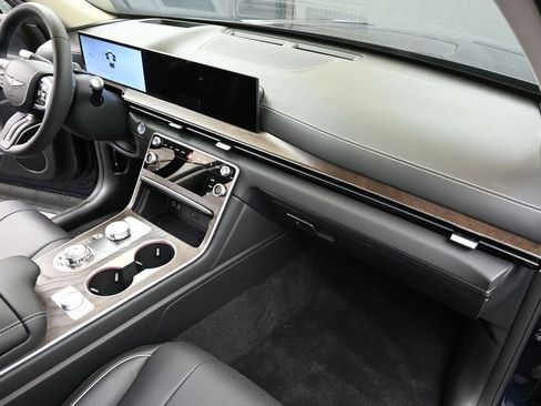 Used 2026 Genesis GV80 2.5T Prestige AWD/4WD image 13