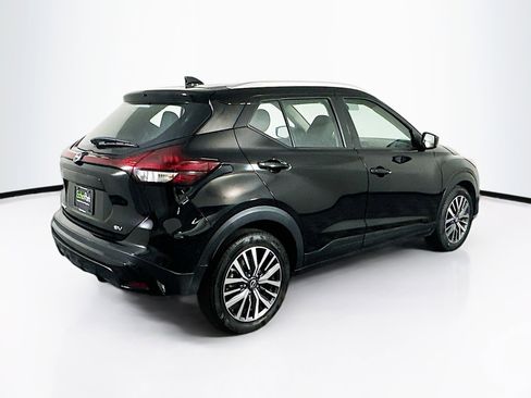 Used 2024 Nissan Kicks SV image 9