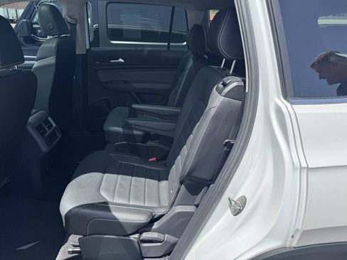 Used 2023 Volkswagen Atlas SEL Premium AWD/4WD image 9