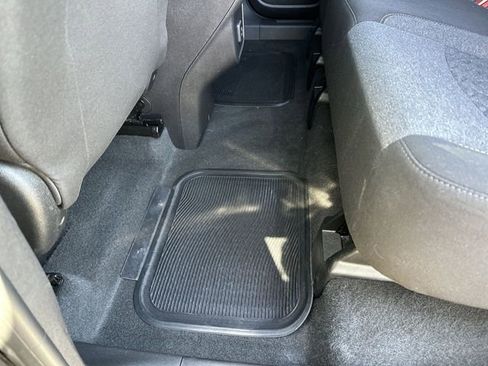 Used 2024 Chevrolet Equinox LT image 35