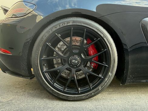 Certified 2025 Porsche 718 Boxster Spyder RS RWD image 15
