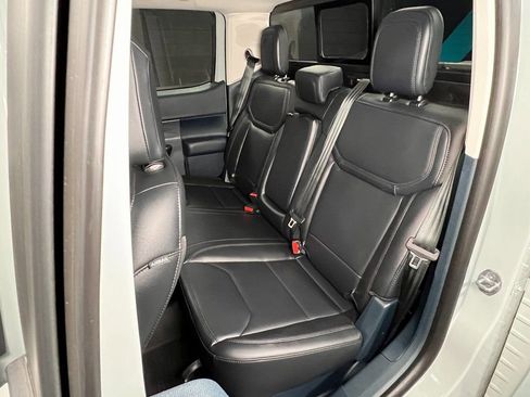 Used 2024 Ford Maverick Lariat w/ Black Appearance Package image 11