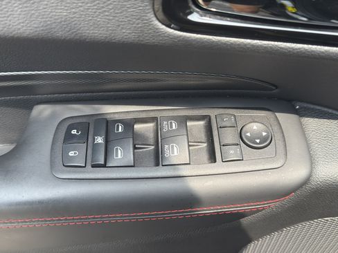 Used 2023 Dodge Durango R/T w/ Tow 'N Go Package AWD/4WD image 12
