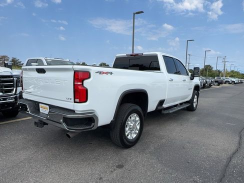 Certified 2024 Chevrolet Silverado 2500 LTZ w/ LTZ Convenience Package AWD/4WD image 3