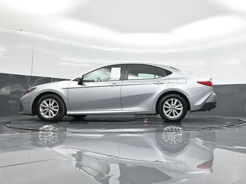 Used 2025 Toyota Camry LE FWD image 54