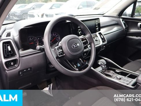 Used 2021 Kia Sorento LX FWD image 9