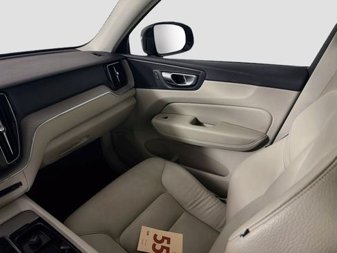 Certified 2024 Volvo XC60 B5 Plus AWD/4WD image 24