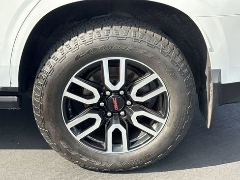 Certified 2021 GMC Yukon AT4 AWD/4WD image 33