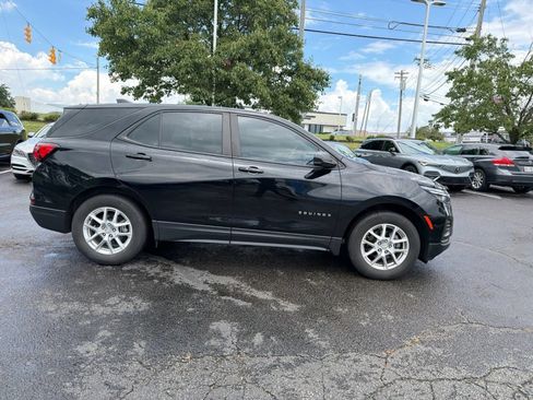 Used 2024 Chevrolet Equinox LS FWD image 31