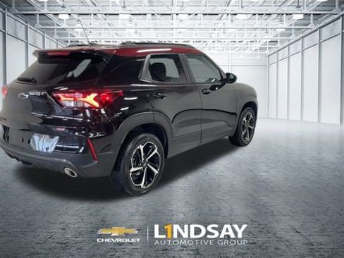 Used 2022 Chevrolet TrailBlazer RS w/ Technology Package image 9