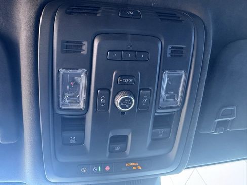 Used 2024 Cadillac Escalade Sport Platinum w/ LPO, ONYX Package image 32