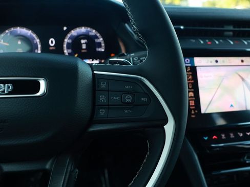 New 2026 Jeep Grand Cherokee L Limited RWD image 19