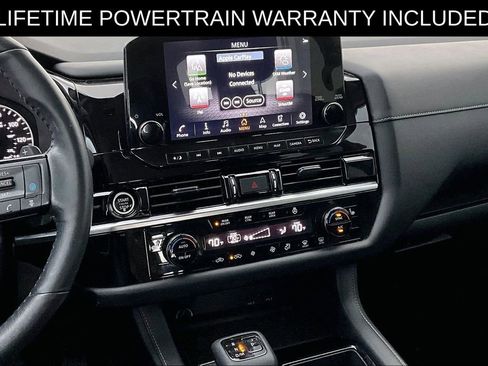 Used 2023 Nissan Pathfinder SL AWD/4WD image 8