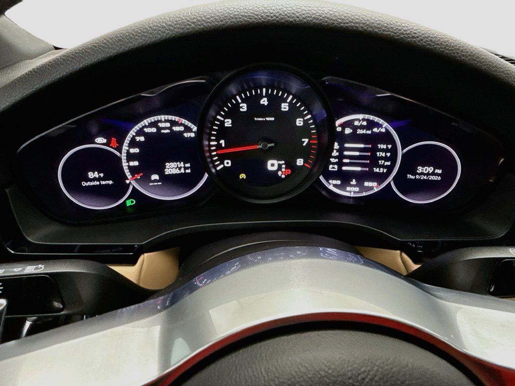 Certified 2023 Porsche Cayenne AWD/4WD image 34