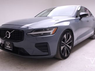 Used 2022 Volvo S60 B5 Momentum video 1