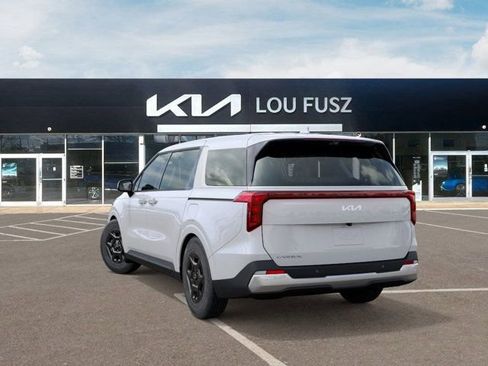 New 2026 Kia Carnival LXS image 4