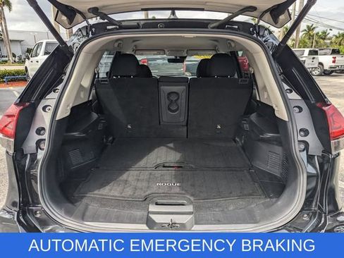 Used 2019 Nissan Rogue SV image 7