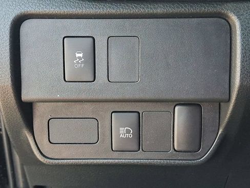 Used 2021 Toyota Tacoma SR w/ SX Package AWD/4WD image 9