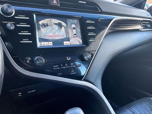 Certified 2018 Toyota Camry XLE image 14