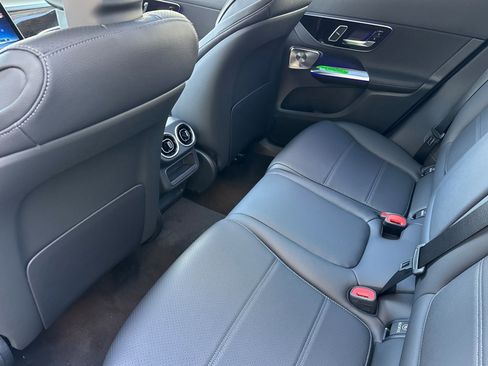 Used 2026 Mercedes-Benz GLC 300 image 22