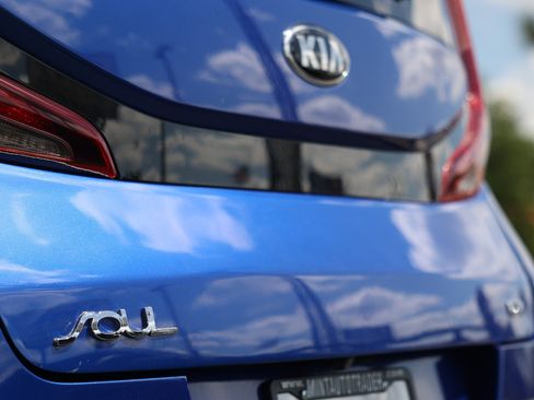 Used 2020 Kia Soul EX FWD image 37