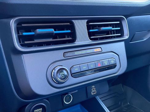 Used 2025 Ford Maverick XLT w/ XLT Luxury Package FWD image 32