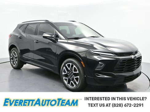 Used 2024 Chevrolet Blazer RS w/ Driver Confidence II Package FWD image 1