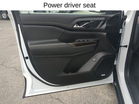 Used 2023 GMC Acadia AT4 w/ Technology Package image 28