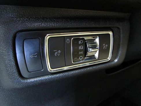 Used 2022 Lincoln Corsair Reserve w/ Equipment Group 201A AWD/4WD image 22