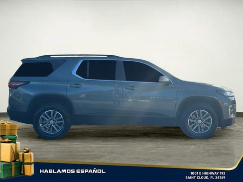 Used 2023 Chevrolet Traverse LT image 8