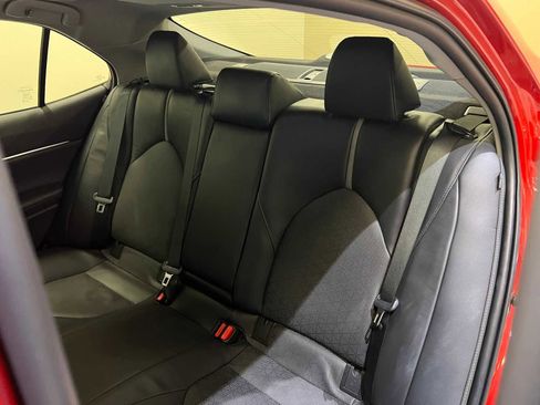 Used 2019 Toyota Camry XSE image 13